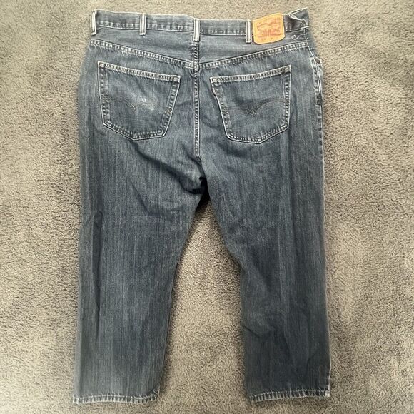 Levis 569 Loose Straight  44 W x 30 L Actual‎ 41 x 27 - Picture 4 of 8